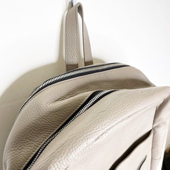 ECTU Brooklyn Italian Leather Backpack in Light Grey main image 12